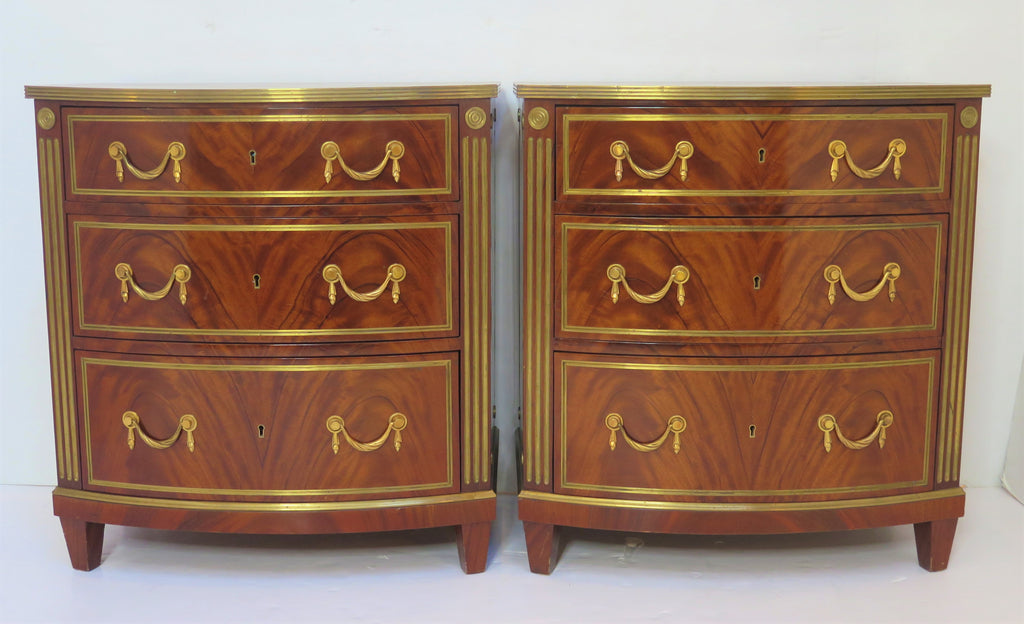 note the beautiful book-matched figured mahogany drawer fronts