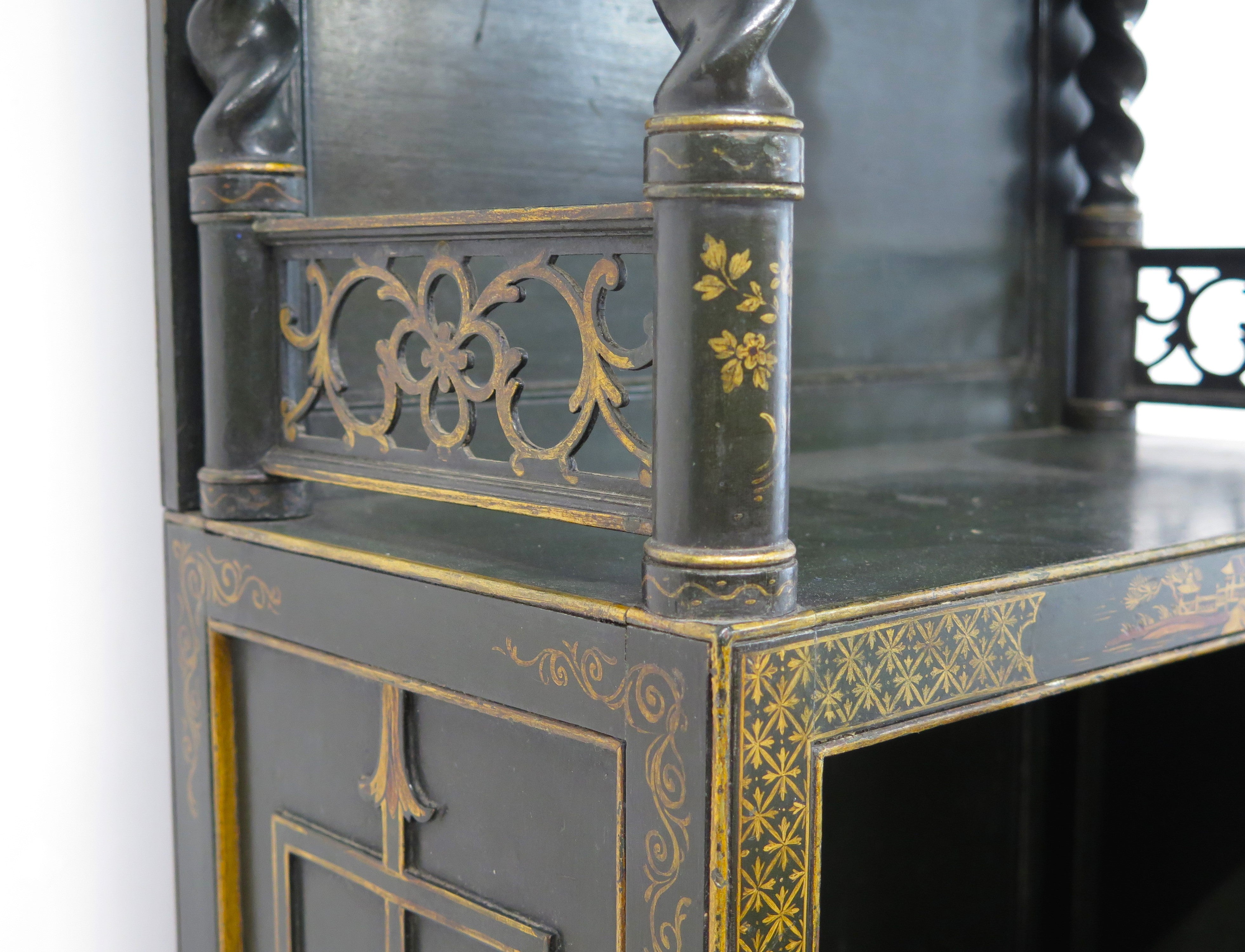 Chinese Chippendale-Style Pagoda Etagere