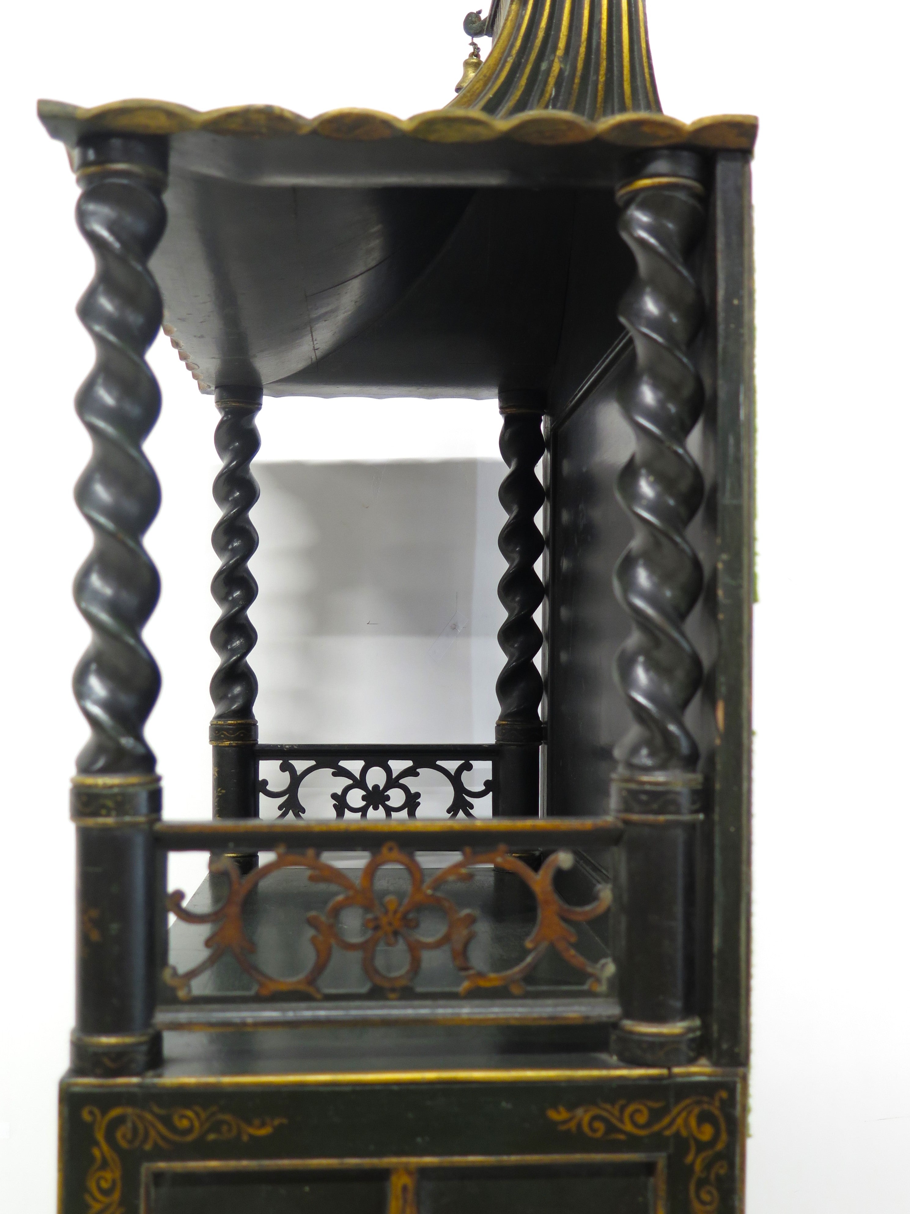 Chinese Chippendale-Style Pagoda Etagere