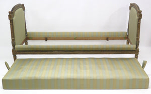 A Nicely Carved Louis XVI Paint and Parcel Gilt Daybed
