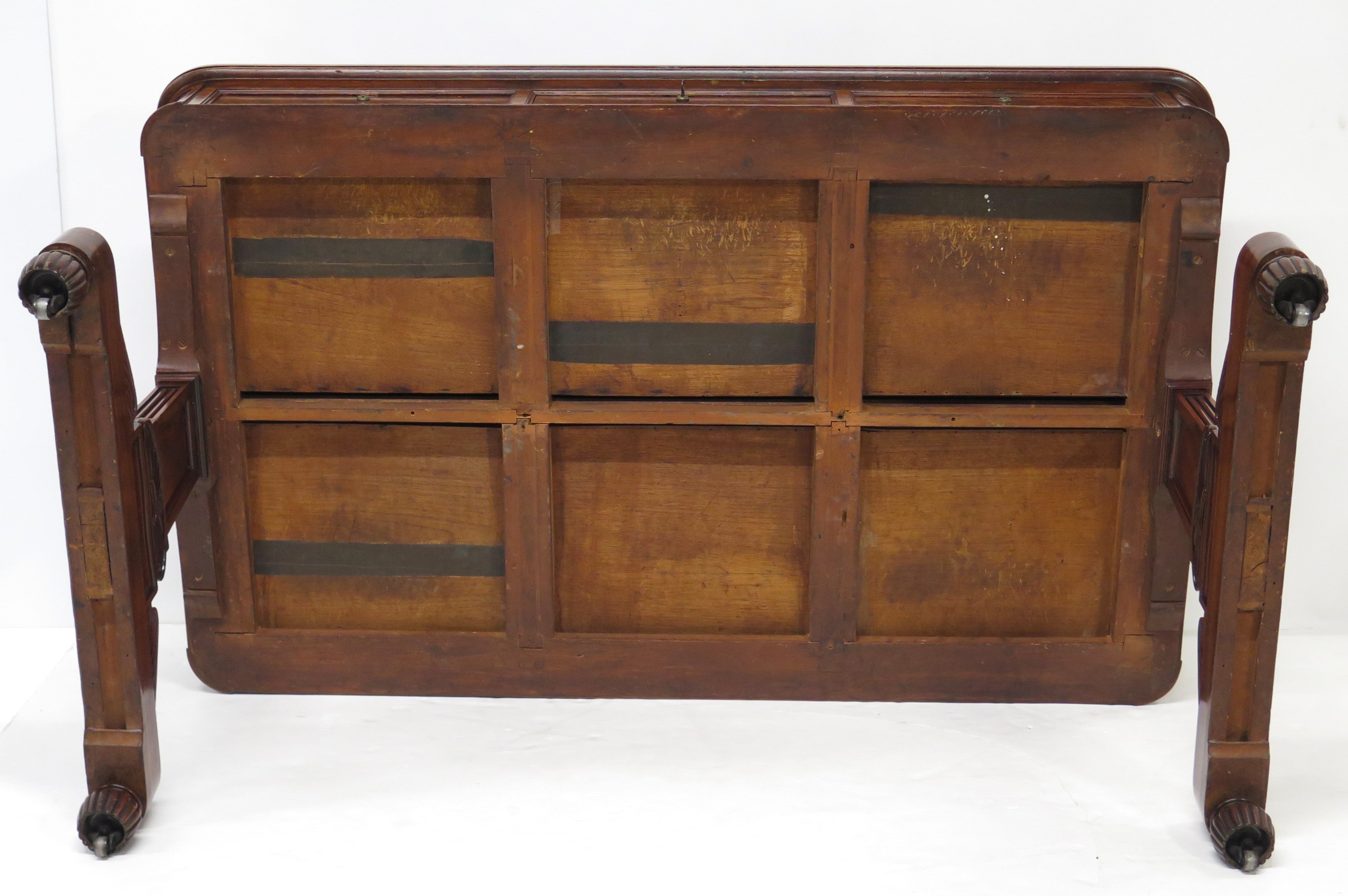 A William IV Mahogany Library Table / Writing Desk