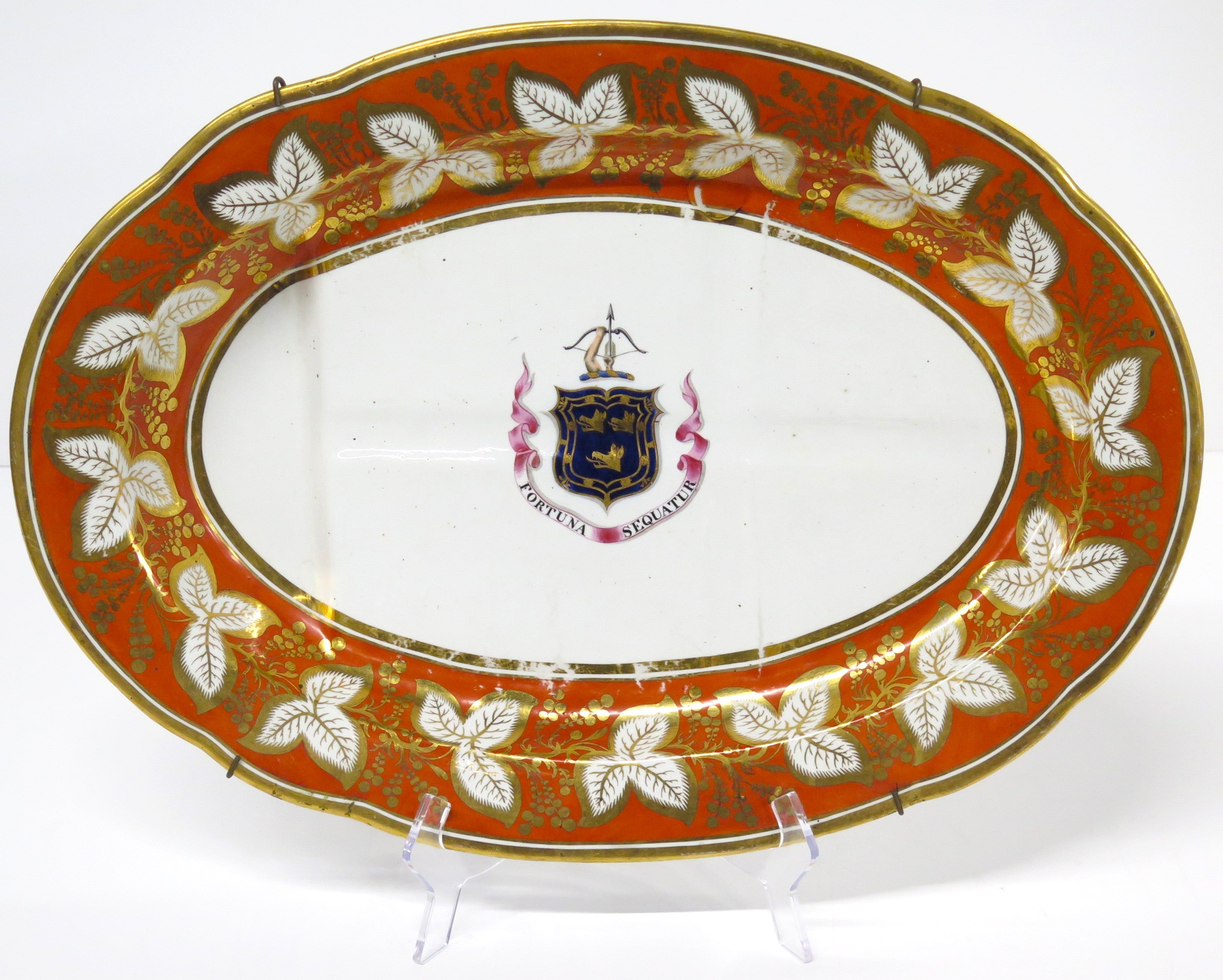 A Large Chamberlain's Worcester Porcelain Meat Platter  (1800-1810)