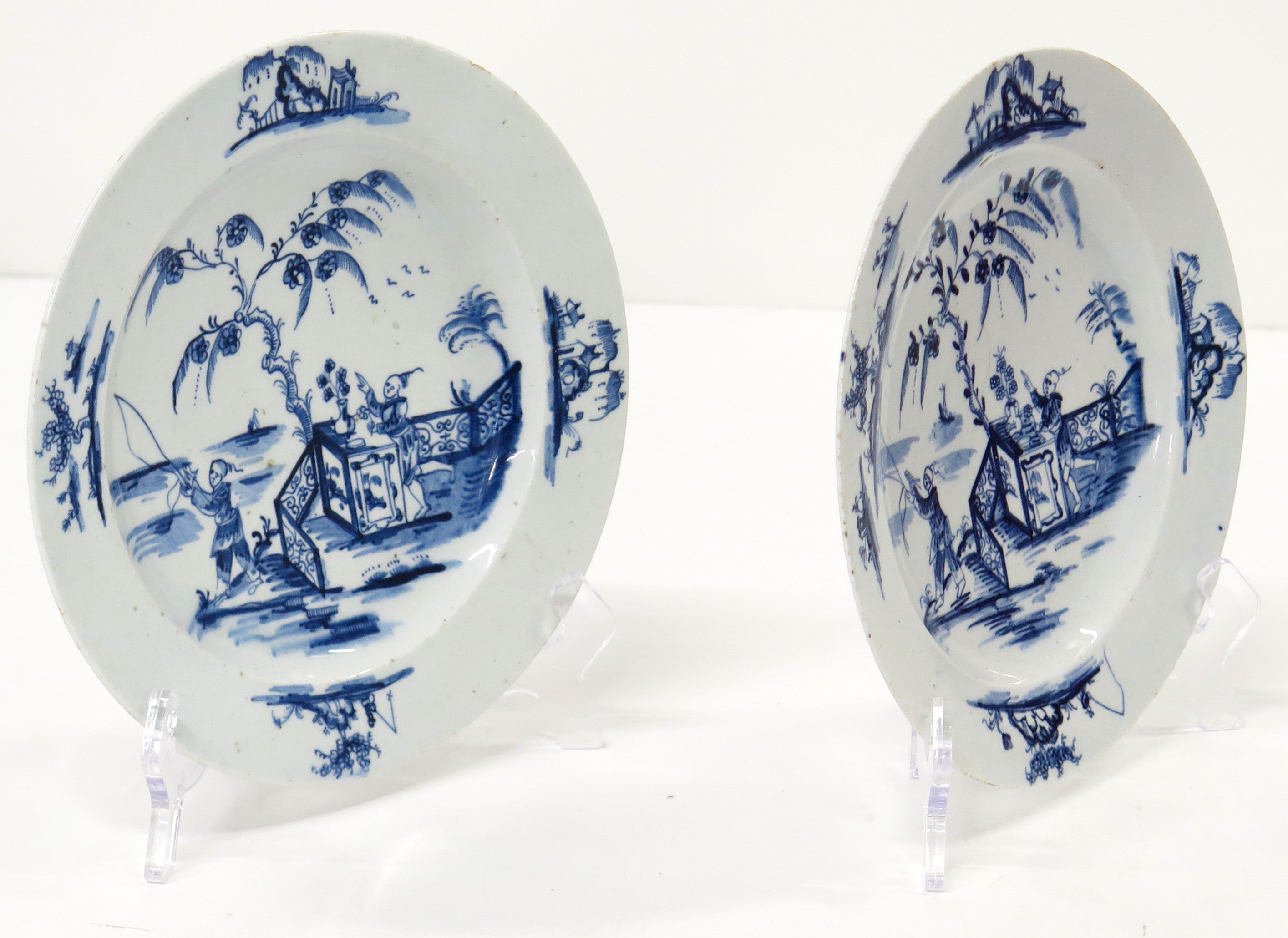 Pair of Blue and White Lowestoft Chinese-Style Plates, circa 1768-70