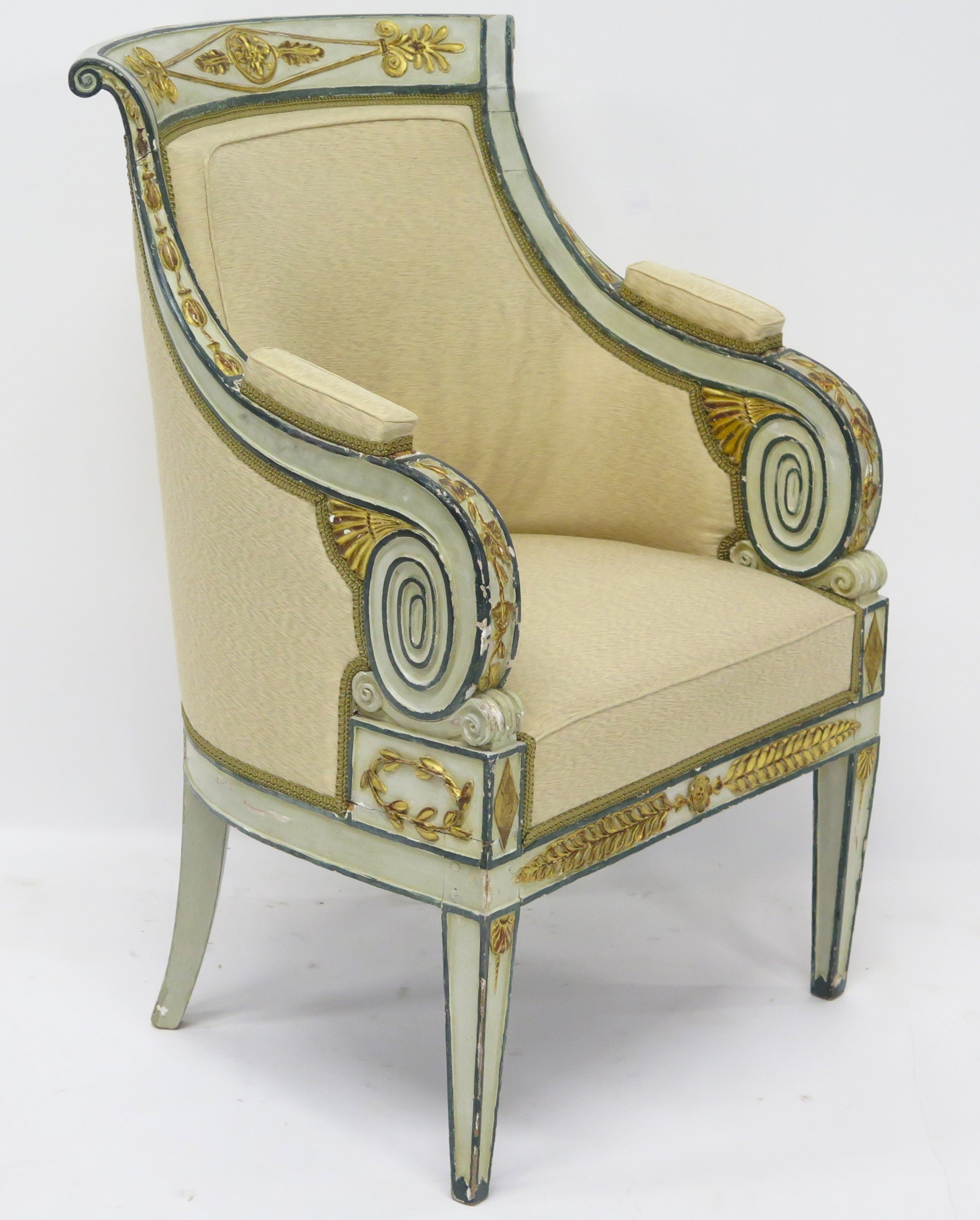 A beautiful Russian Empire Paint and Parcel Gilt Bergere