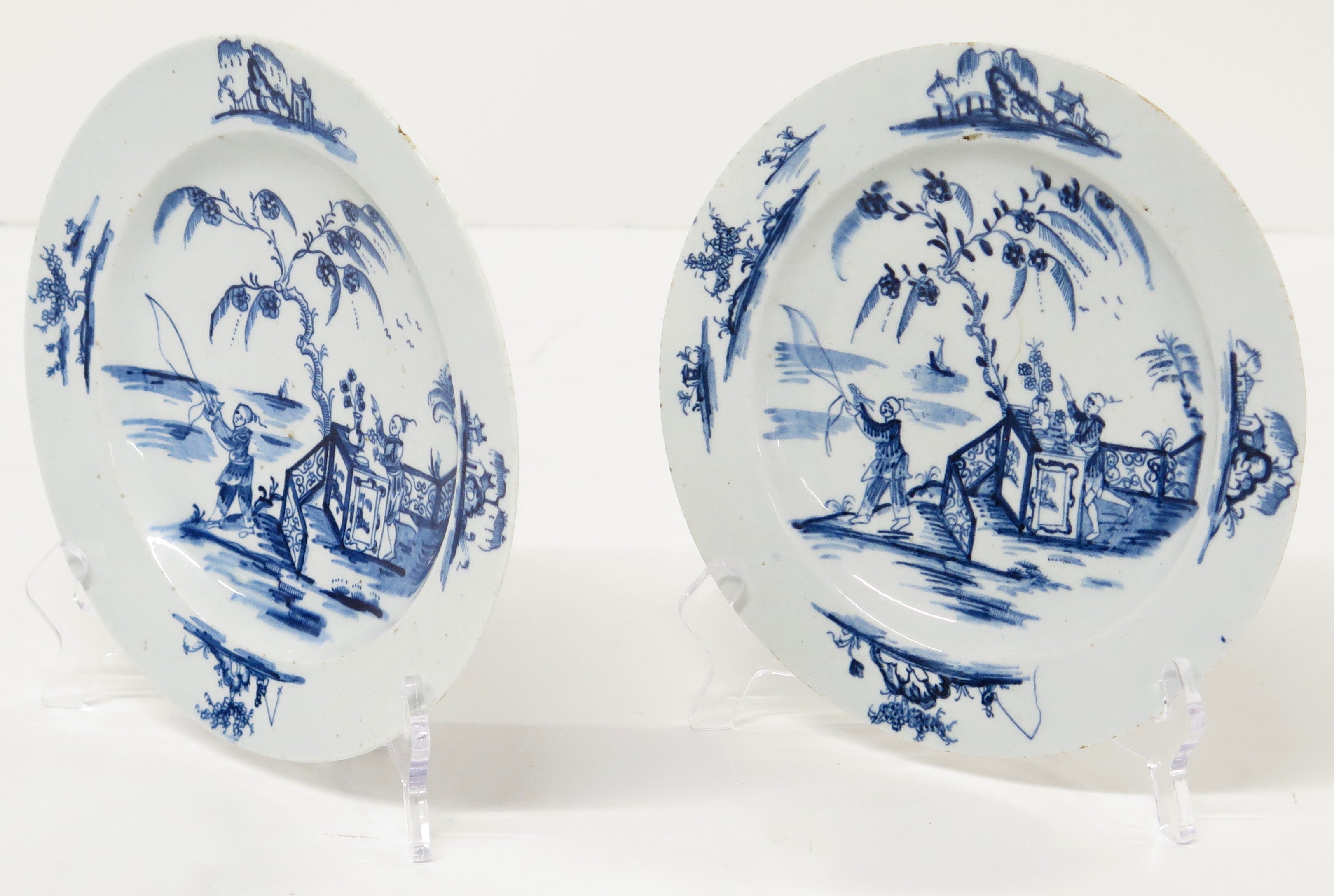 Pair of Blue and White Lowestoft Chinese-Style Plates, circa 1768-70