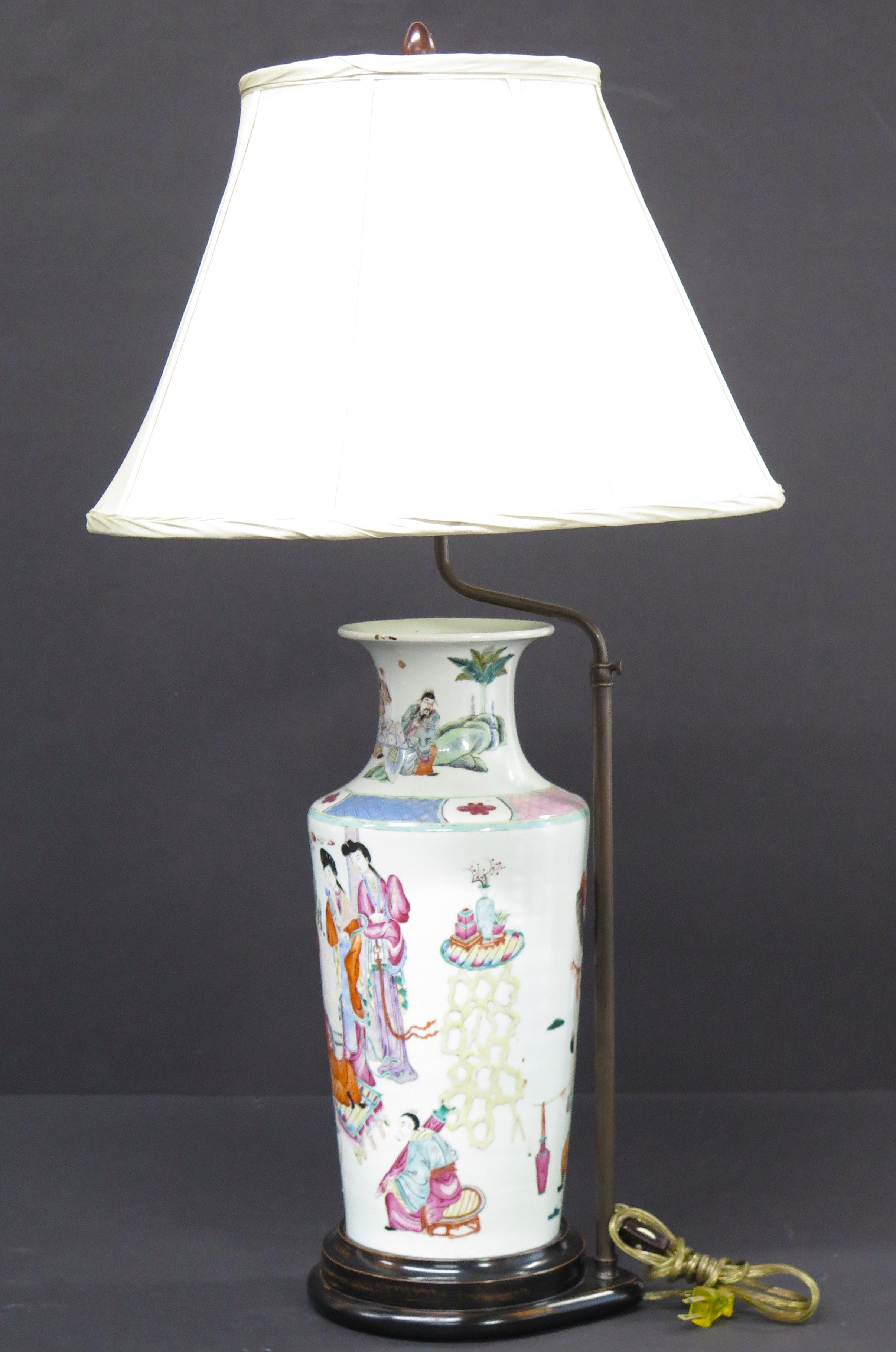 19th Century Chinese (Qing) Famille Rose Porcelain Vase