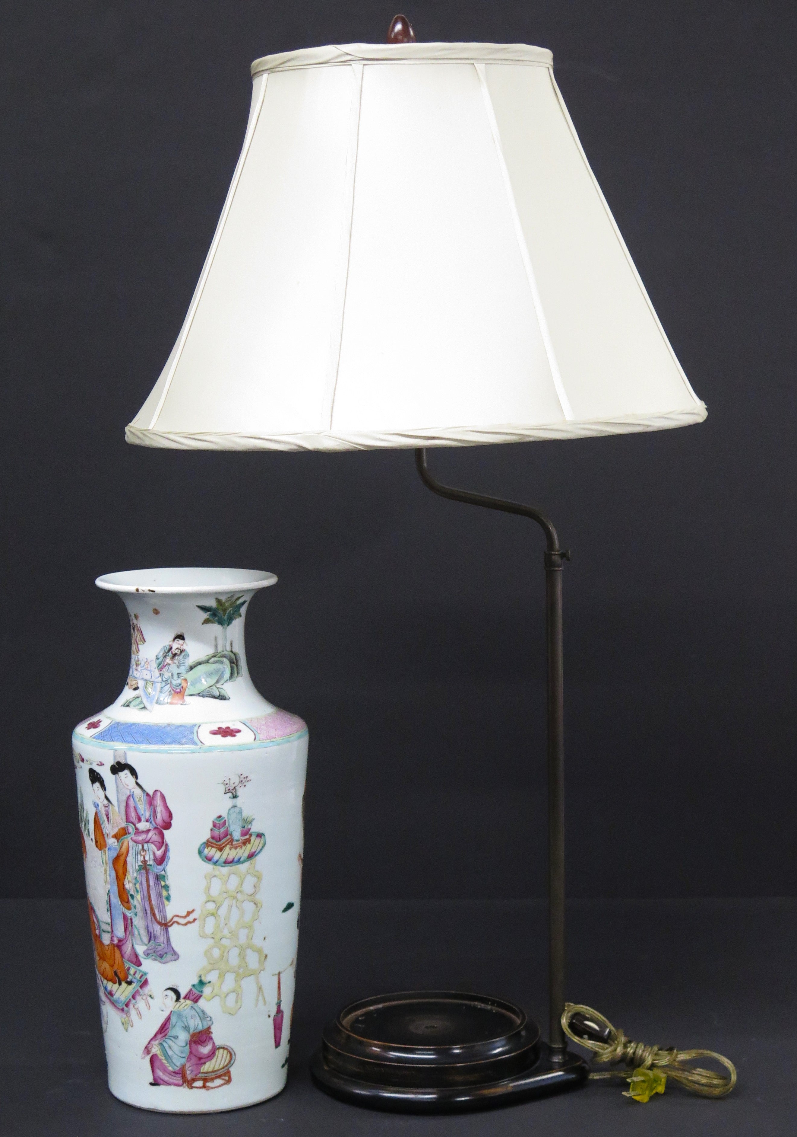 19th Century Chinese (Qing) Famille Rose Porcelain Vase