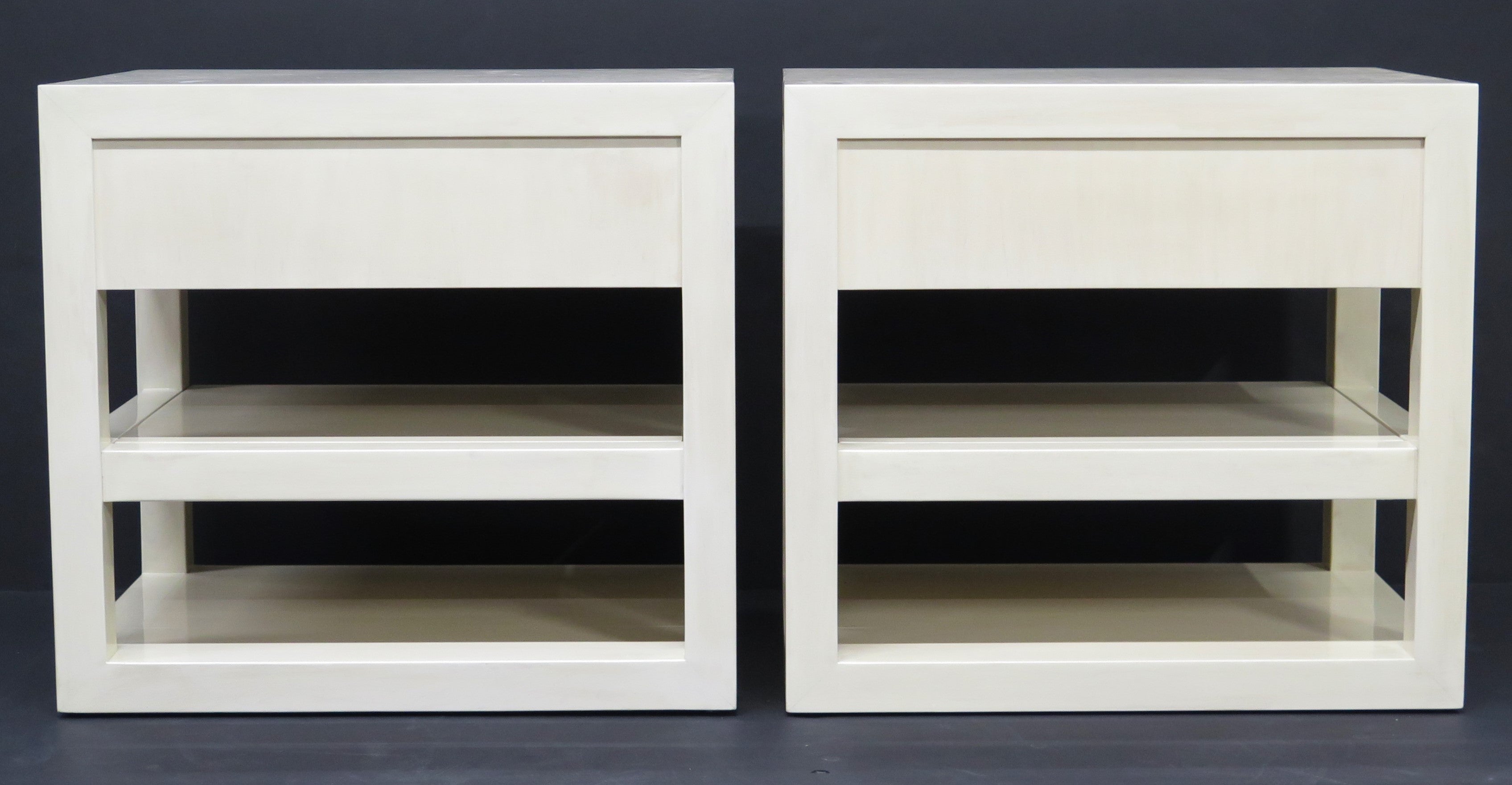 Pair of Highly Lacquered Side Table / Nightstands