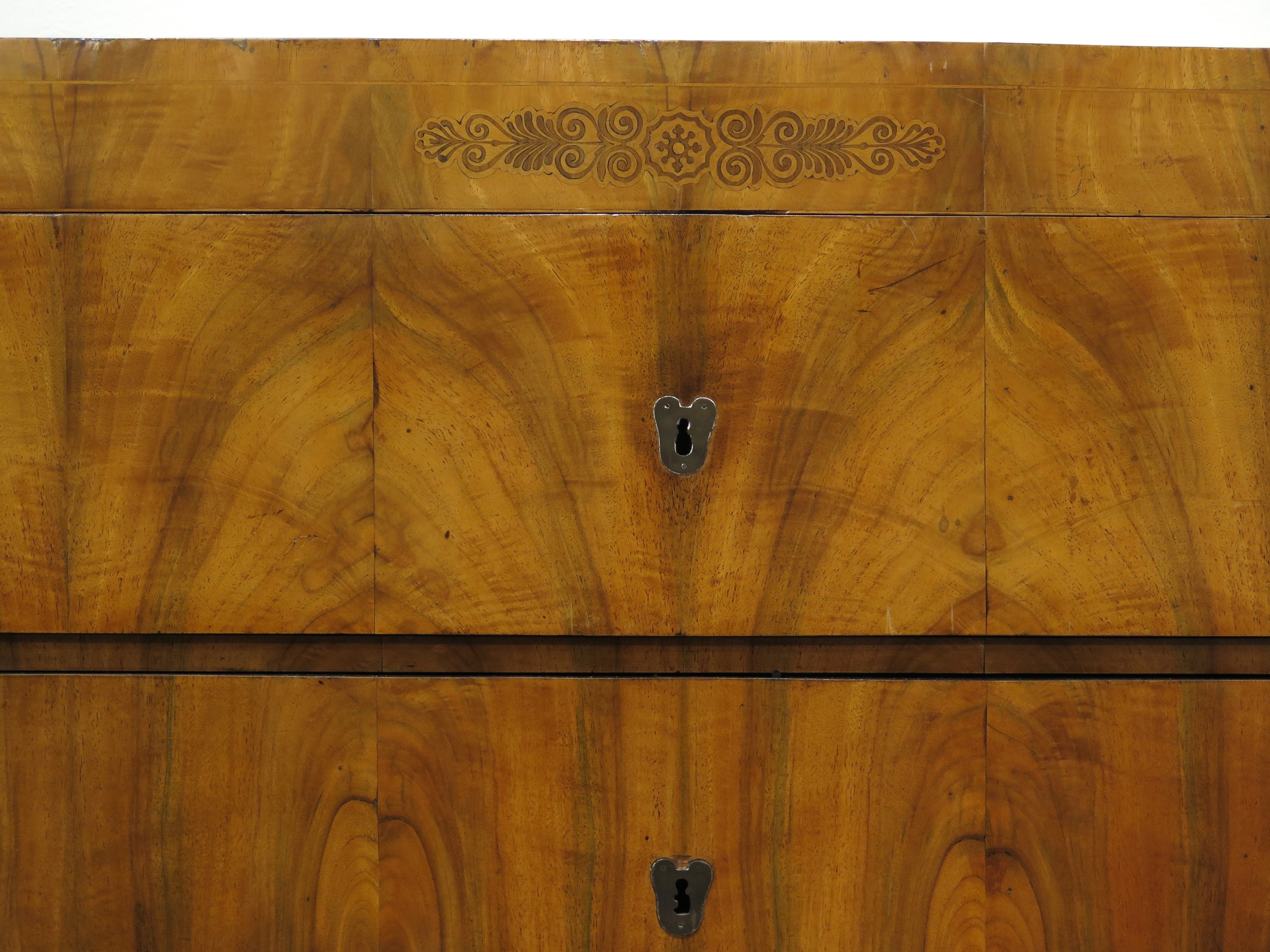 Early 19th Century Biedermeier Commode
