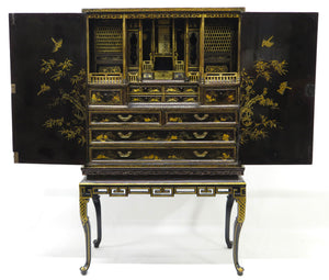 Late 18th Century Rectangular Chinese Export Lacquered Cabinet on Stand