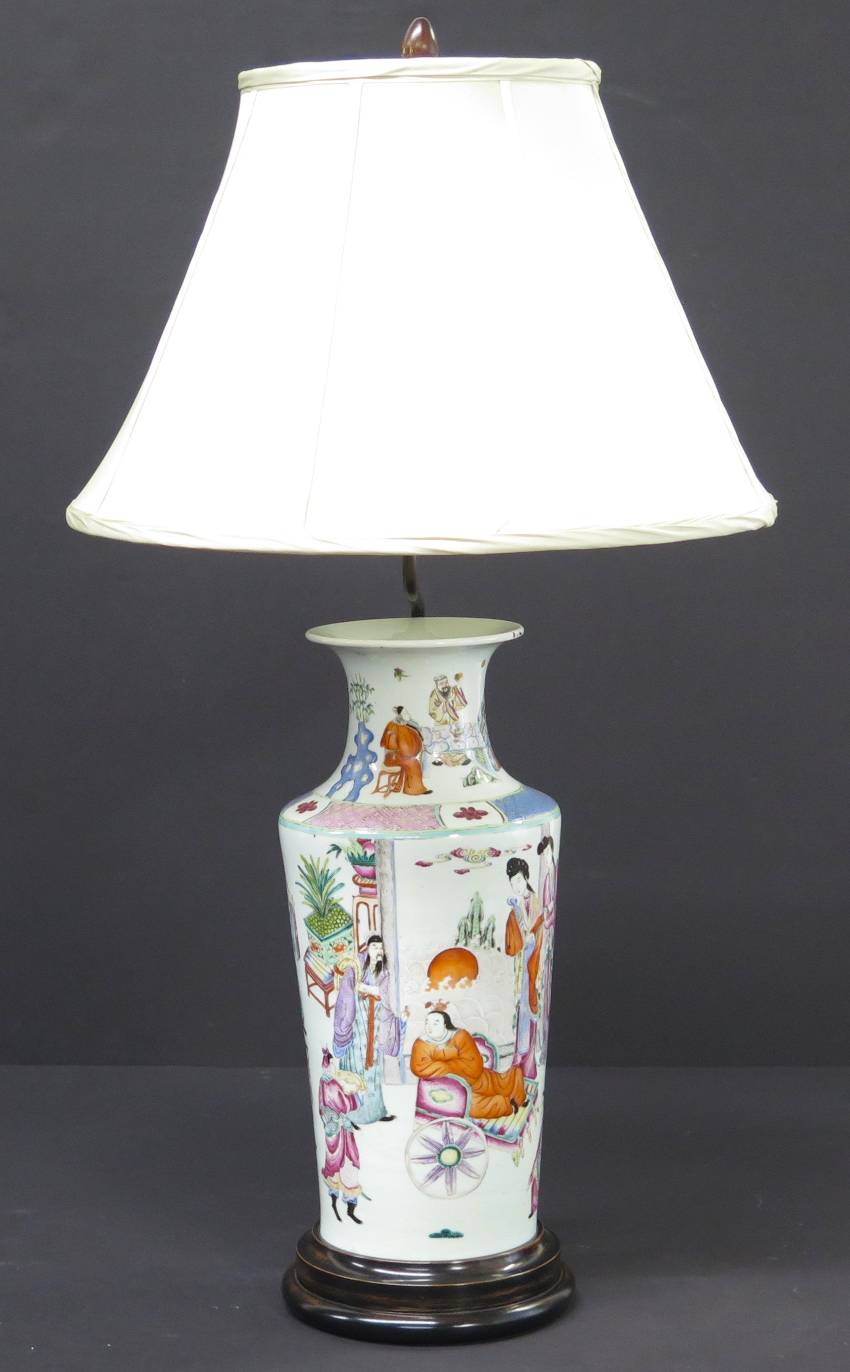 19th Century Chinese (Qing) Famille Rose Porcelain Vase