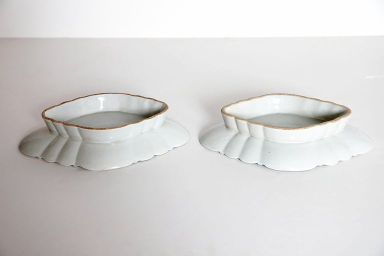 Pair of Tobacco Leaf Pattern Chinese Export Dishes