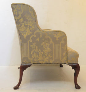 A George II Settee with Beautifully Shaped Mahogany Legs, Front and Back