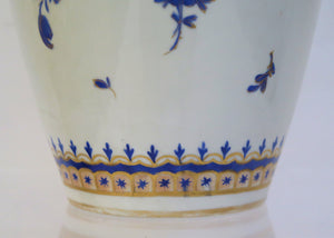 20th Century Chinese Export Covered Jar in the 18th Century style